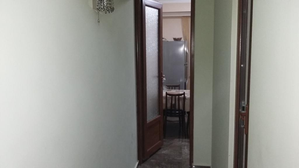 Nellie'S Apartment Batumi Exterior photo